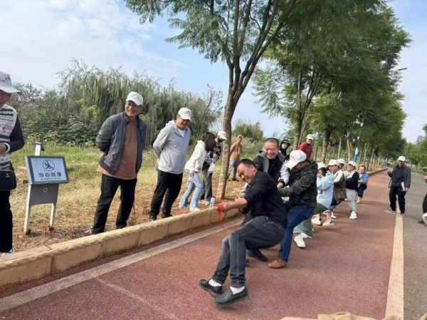 玉溪市通海县四街镇二街村计生协组织开2.png