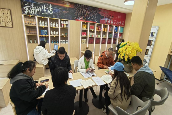昆明市官渡区计生协积极推进“暖心家园”项目工作2.png