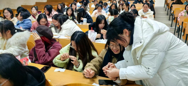 大理州计生协与大理大学法学院共同举办“12.1”防艾宣讲活动2.png