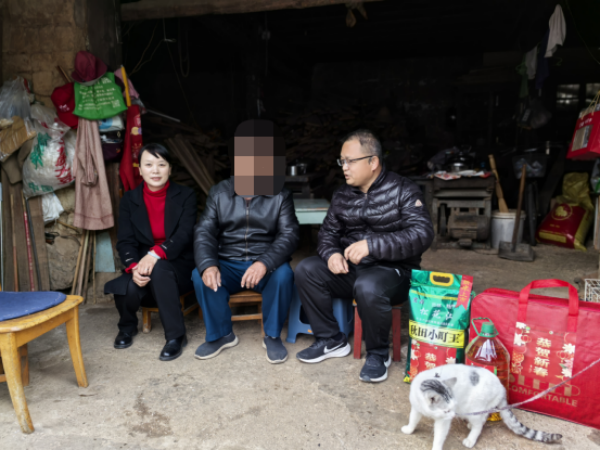 红河州石屏县计生协开展“温暖新春送祝福”走访慰问活动2.png