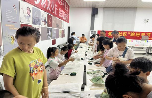 玉溪市新平县戛洒镇计生协“向日葵亲子小屋”开展“粽情端午 亲子同乐”亲子活动2.png