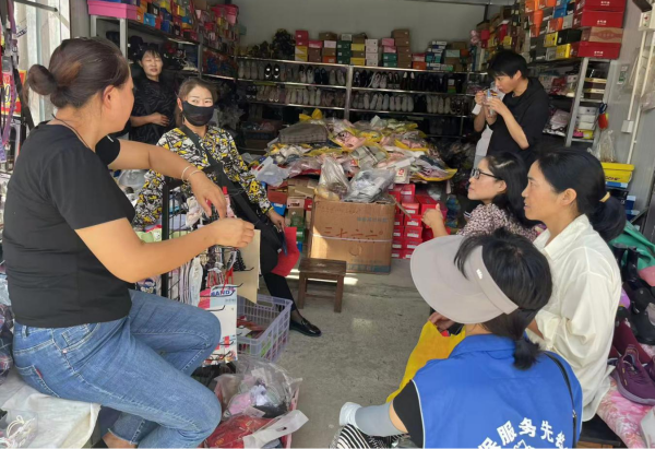 保山市腾冲市曲石镇计生协开展“5·29会员活动日”系列宣传服务活动2.png