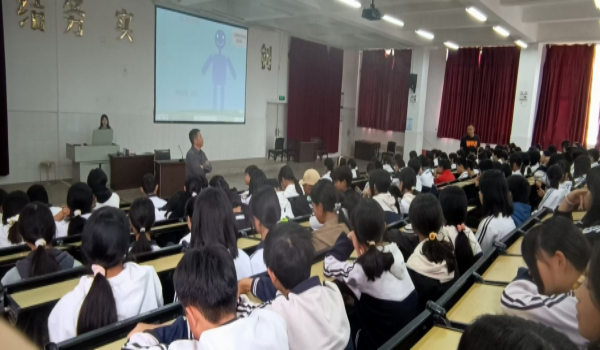 昆明市计生协扎实推进“青春健康知识进校园”系列活动纪实1.png
