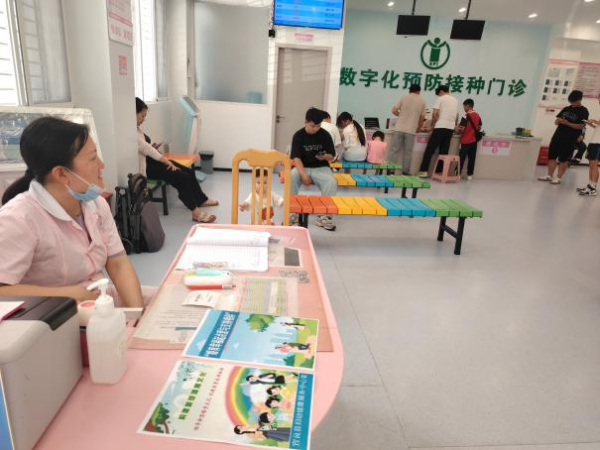 昆明市宜良县计生协开展“7.11世界人口日”主题宣传活动2.png