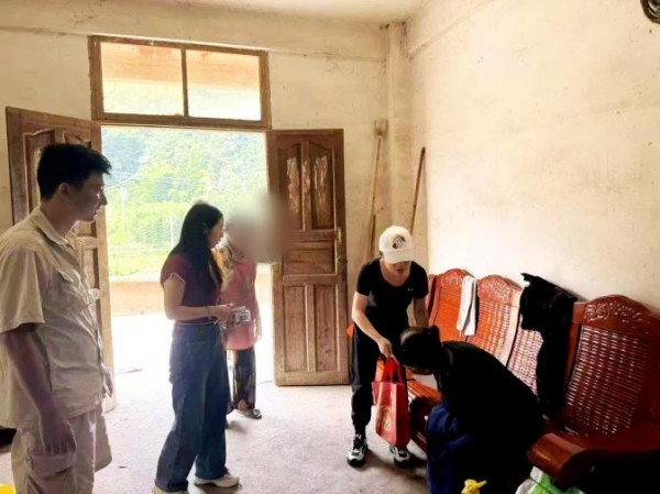 5、昭通市盐津县计生协开展服务下基层情暖千万家系列活动2.jpg