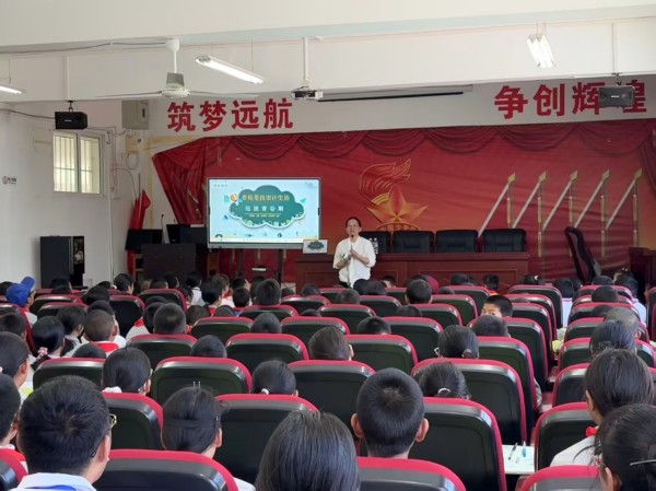 部分州市计生协走进校园开展专题活动7.jpg