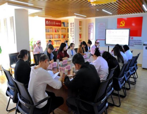 2、多方聚力 共启新程—澄江市启动实施省级优生优育指导服务公益项目5.jpg