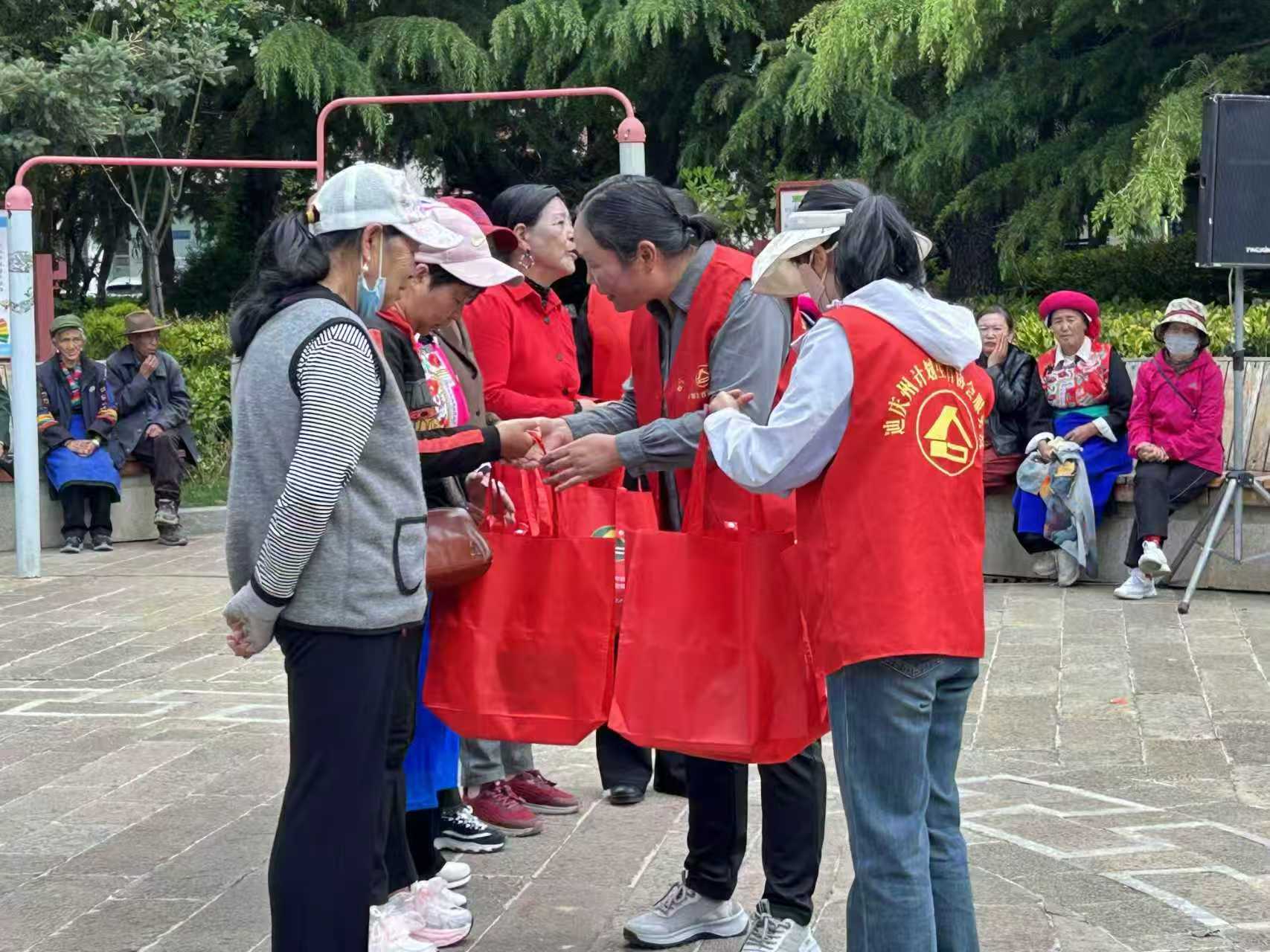 ccde97fc1a308e532fe3fb3393bab907.jpg